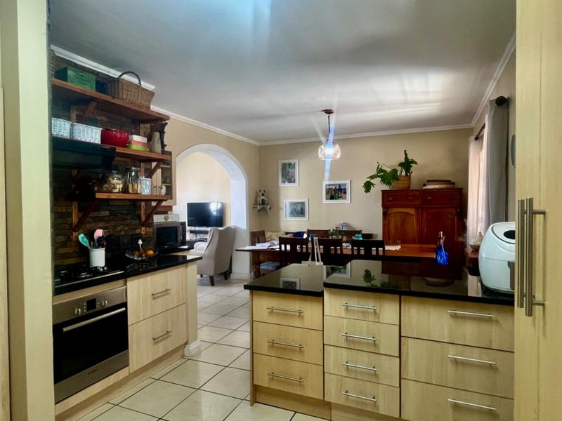 3 Bedroom Property for Sale in Fraaiuitsig Western Cape